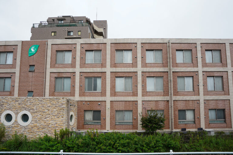 ゴールドエイジ エクラ