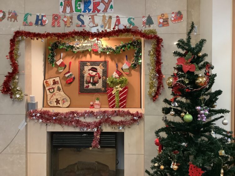 クリスマス会 ゴールドエイジエクセレントは華やかな飾りつけでいっぱい！