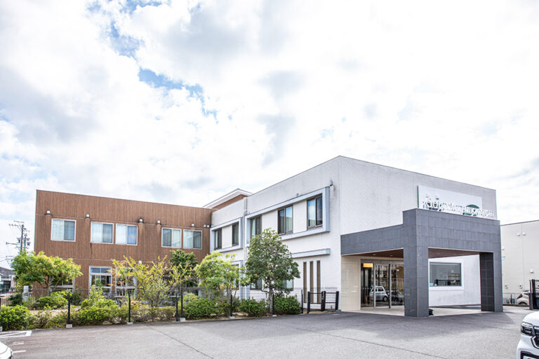 ゴールドエイジ 三日市